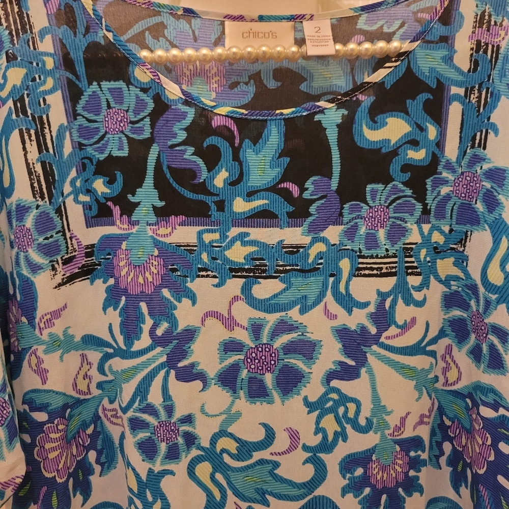 Chico's Stylish Unique Pattern Tunic Top! - image 5